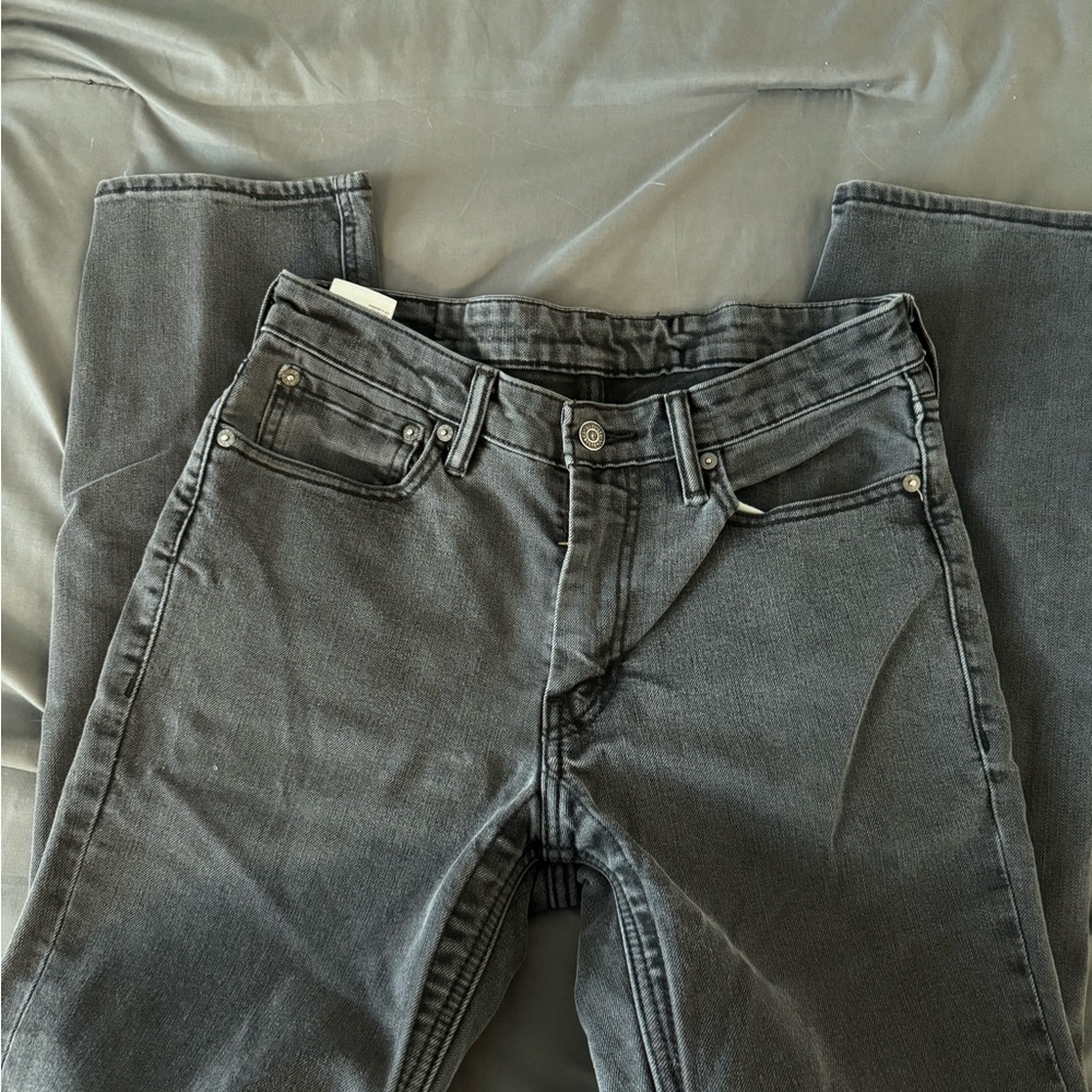 Levi's Women's Gray Straight Jeans